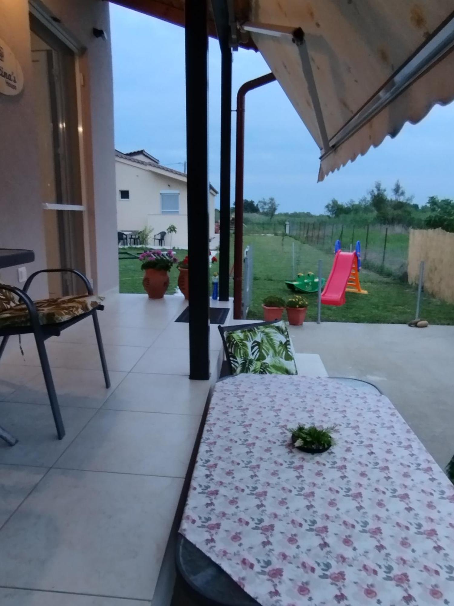 Ntina'S Hause Villa Chaidefto Rum bild